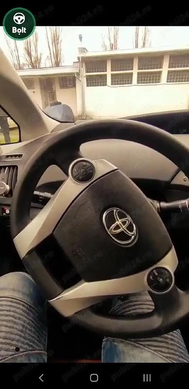 Second-hand Toyota Prius 75 CP (55 kW) 2011 Hatchback