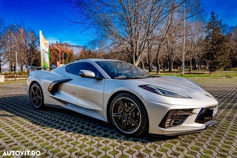 Gri Utilizat 2020 Chevrolet Corvette Stingray Cabrio | 75.900 EUR - Imagine 1/4