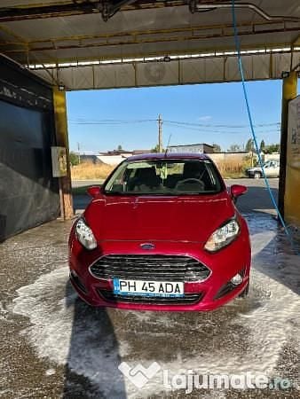 Utilizat 2013 Ford Fiesta Hatchback | 5.000 EUR - Imagine 1/4