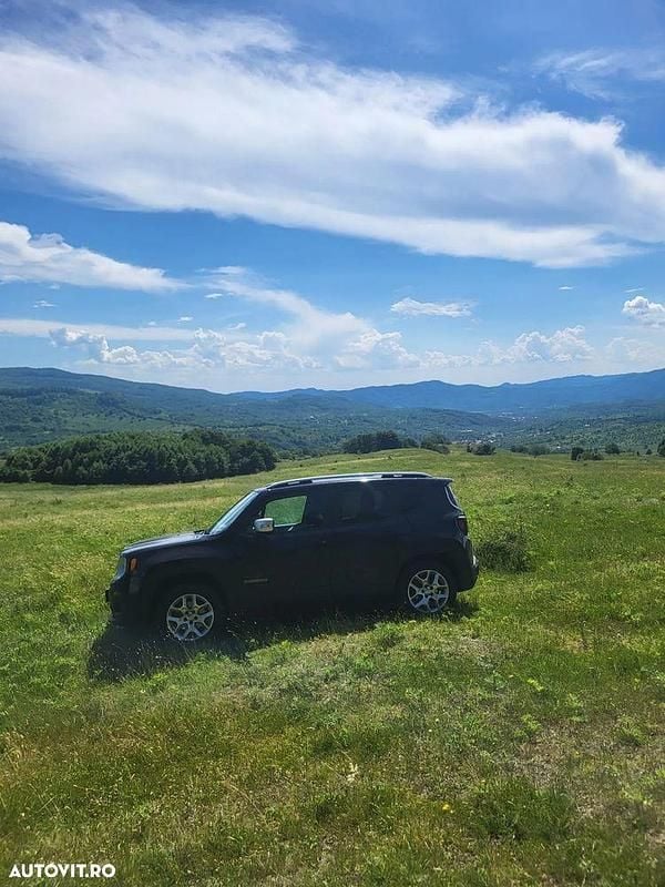 Culoarenegru Utilizat 2015 Jeep Renegade Limited SUV | 8.900 EUR (Preț bun) - Imagine 1/4