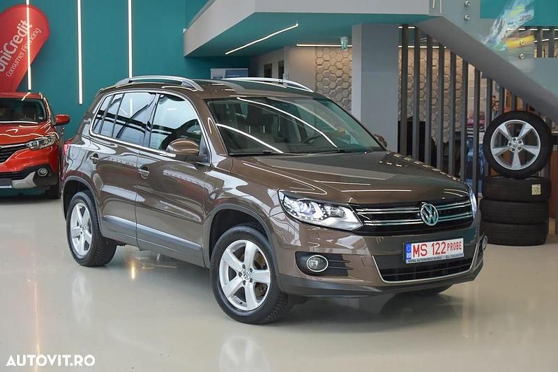 Culoaremaro Utilizat 2013 VW Tiguan Sportline SUV | 11.990 EUR (Preț OK) - Imagine 1/4