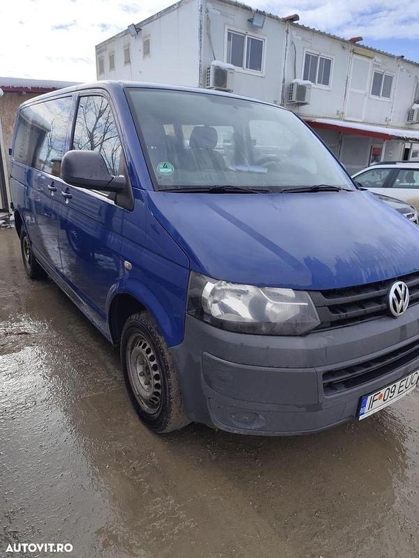 Second-hand VW Transporter 140 CP (102 kW) 2012 Culoarealbastru Van