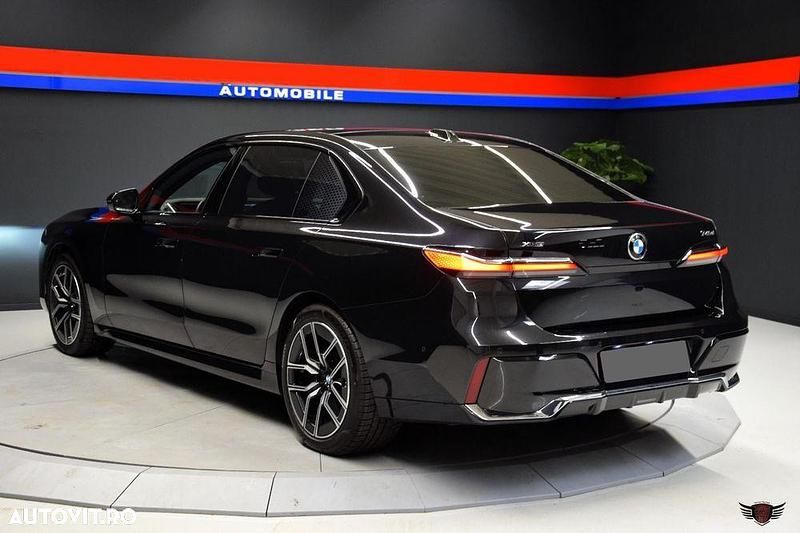 Second-hand BMW 740 Comfort Edition 299 CP (219 kW) 2024 Culoarenegru Berlinǎ