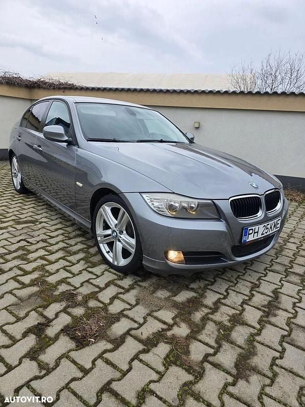 Second-hand BMW 318 Sport Line 143 CP (105 kW) 2010 Culoaregri Berlinǎ