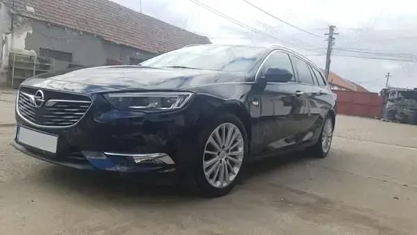 Negru Utilizat 2018 Opel Insignia Break | 14.300 EUR (Scump) - Imagine 1/4