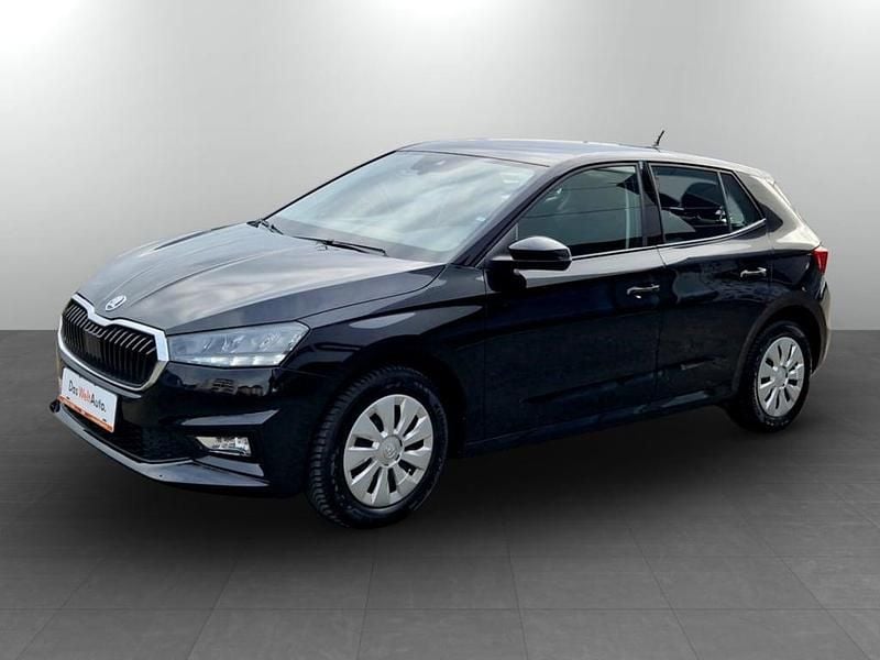 Negru normal Second-hand 2023 Skoda Fabia Ambition Hatchback | 13.300 EUR (Preț OK) - Imagine 1/4