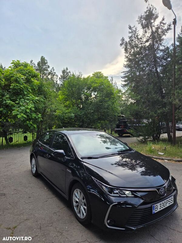 Negru Utilizat 2021 Toyota Corolla Business Edition Berlinǎ | 16.500 EUR (Preț OK) - Imagine 1/4