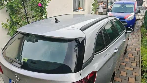 Utilizat 2019 Opel Astra | 11.000 EUR - Imagine 1/4