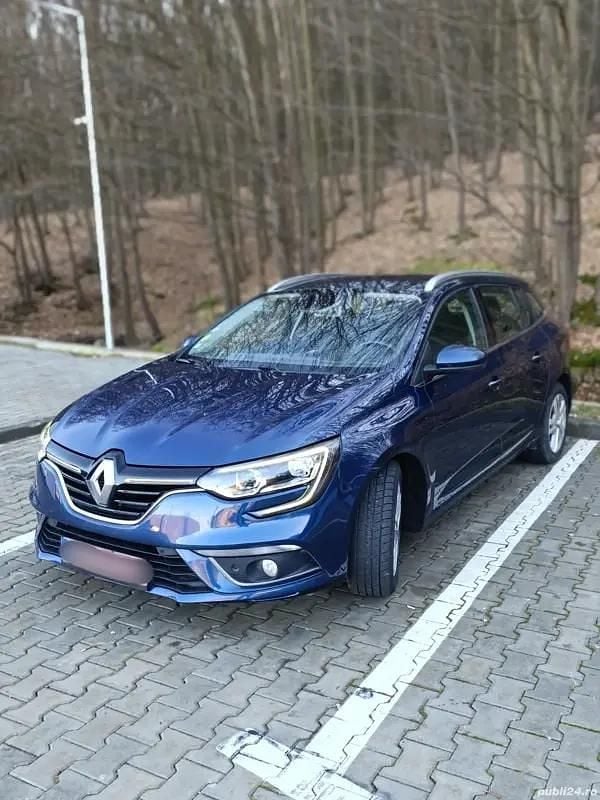 Albastru Utilizat 2021 Renault Mégane IV Break | 11.400 EUR (Preț bun) - Imagine 1/4