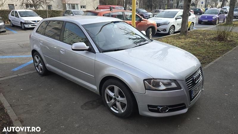 Second-hand Audi A3 105 CP (77 kW) 2011 Culoareargint Hatchback