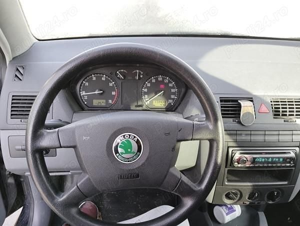 Second-hand 2002 Skoda Fabia Hatchback | 1.350 EUR (Super Preț) - Imagine 1/4