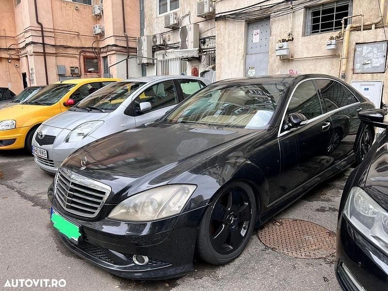Culoarenegru Utilizat 2008 Mercedes S320 Berlinǎ | 5.500 EUR - Imagine 1/3