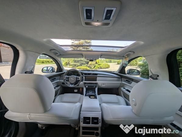 Second-hand Jaguar XF 180 CP (132 kW) 2020 Gri Berlinǎ