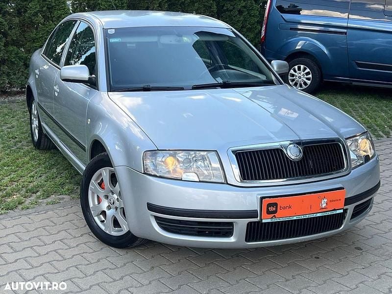 Argint Utilizat 2007 Skoda Superb Berlinǎ | 1.999 EUR - Imagine 1/4
