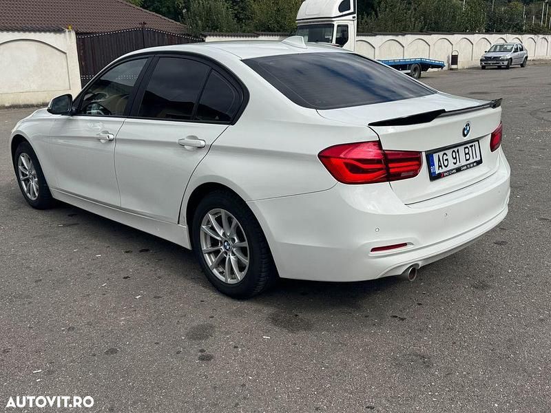 Culoarealb Utilizat 2015 BMW 318 Performance Break | 12.300 EUR (Puțin scump) - Imagine 1/4