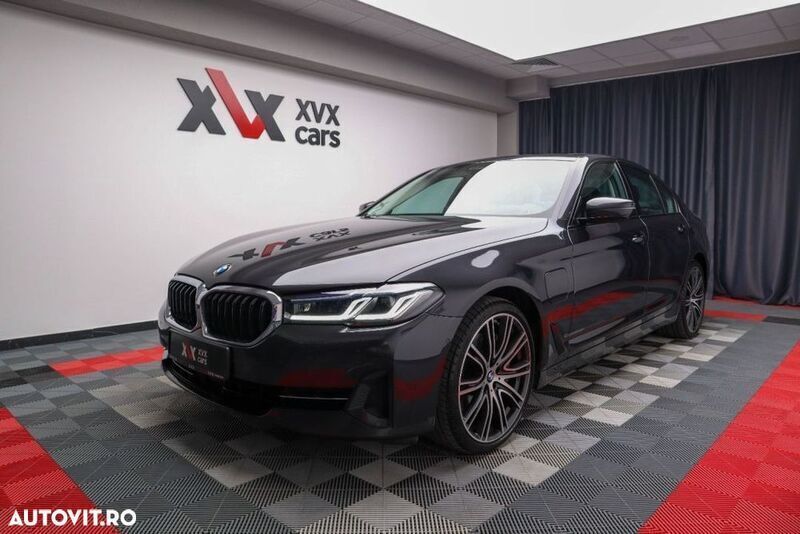 Gri Utilizat 2020 BMW 545e Berlinǎ | 42.503 EUR (Puțin scump) - Imagine 1/4