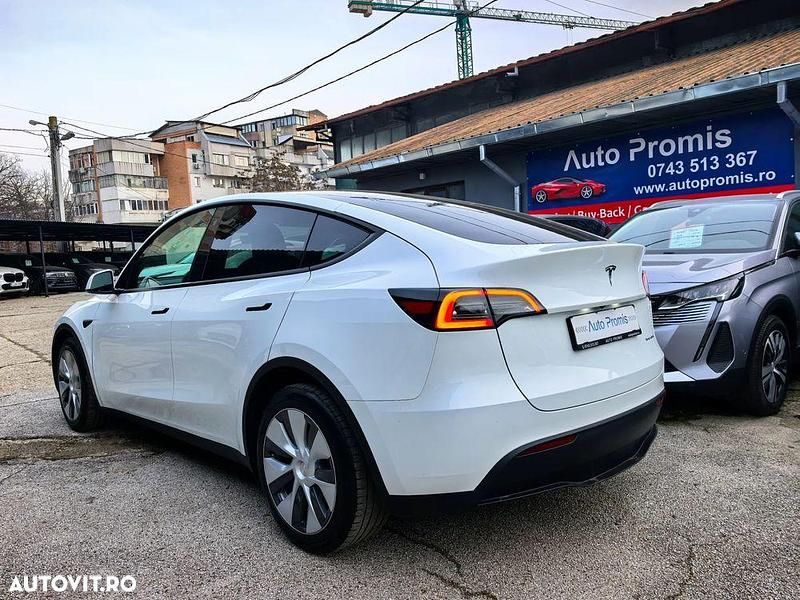 Second-hand Tesla Model Y 378 kW (514 CP) 2024 Culoarealb SUV