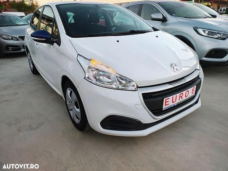Culoarealb Utilizat 2019 Peugeot 208 Hatchback | 5.900 EUR (Super Preț) - Imagine 1/4