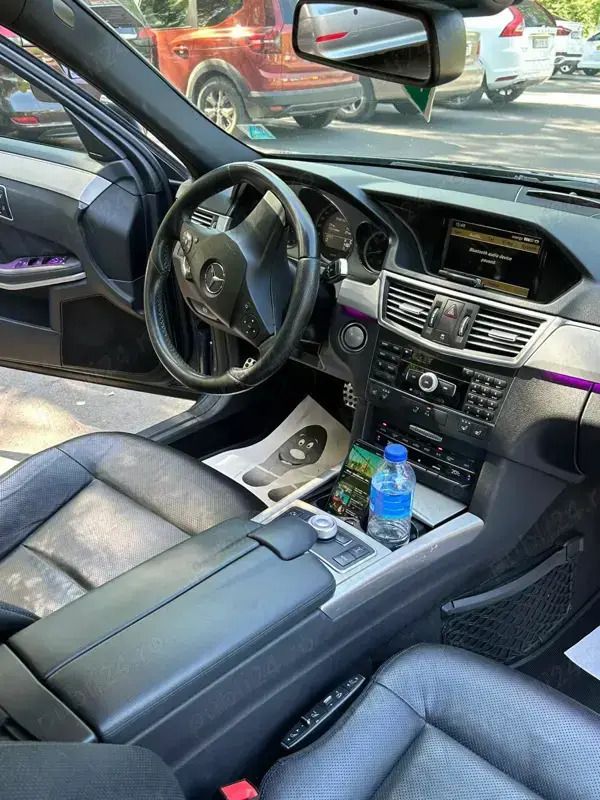 Utilizat 2011 Mercedes 350 Berlinǎ | 9.900 EUR - Imagine 1/4