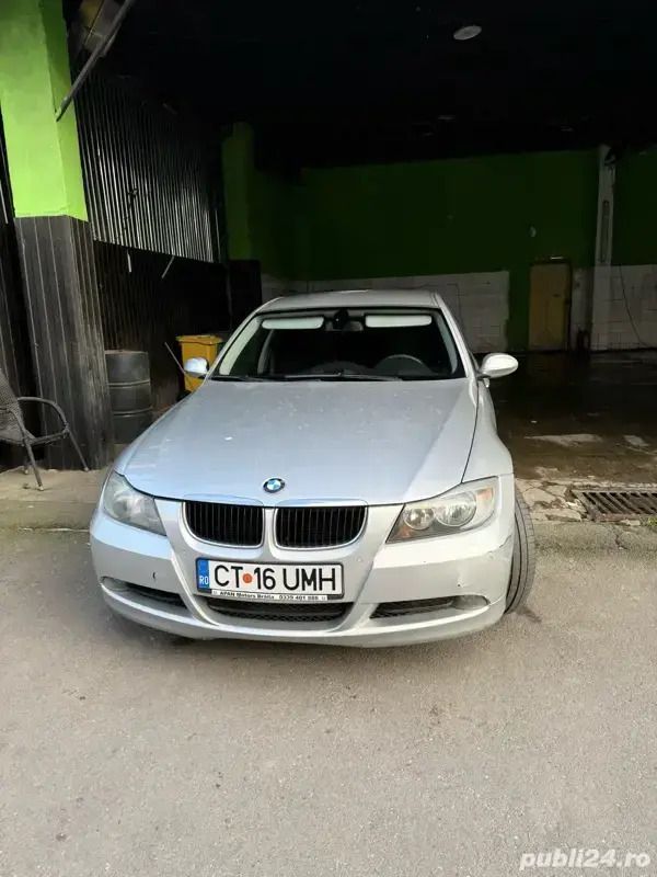 Second-hand BMW 320 163 CP (119 kW) 2007 Berlinǎ