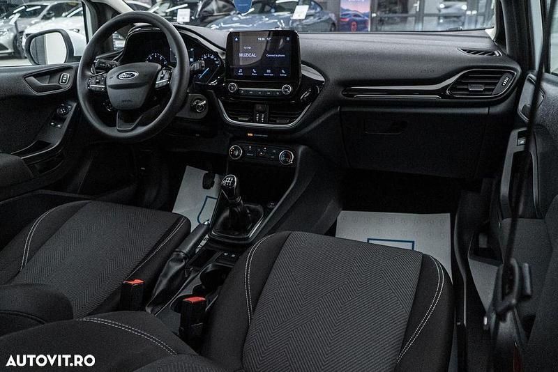 Second-hand Ford Fiesta Trend 75 CP (55 kW) 2022 Culoarealb Hatchback