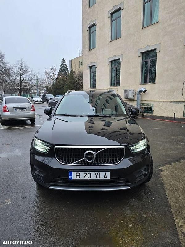 Culoarenegru Second-hand 2020 Volvo XC40 Momentum SUV | 20.800 EUR (Super Preț) - Imagine 1/4