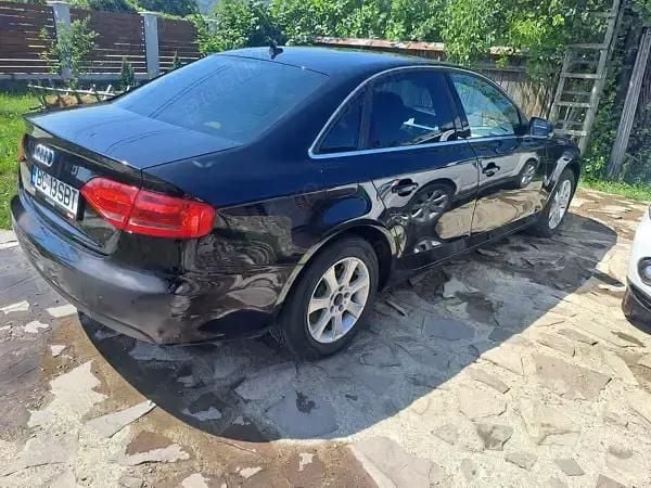 Negru Utilizat 2011 Audi A4 Berlinǎ | 7.900 EUR (Puțin scump) - Imagine 1/4