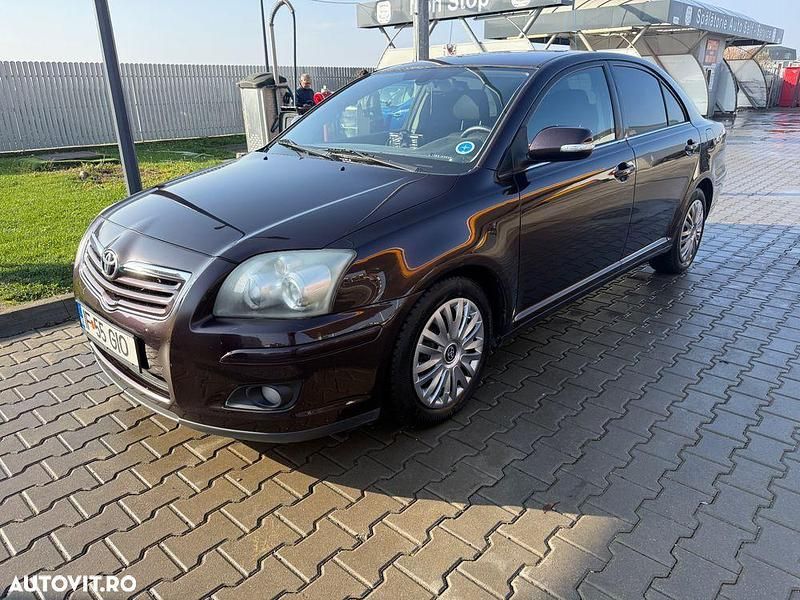 Culoarerosu Utilizat 2007 Toyota Avensis Executive Berlinǎ | 1.800 EUR (Preț OK) - Imagine 1/4
