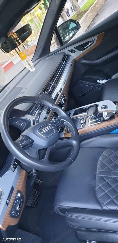 Second-hand Audi Q7 S-Line 200 CP (147 kW) 2017 SUV