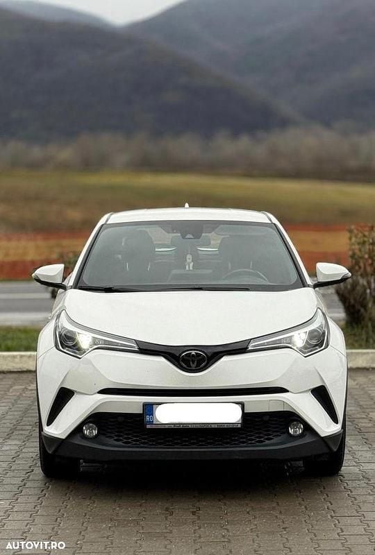Second-hand Toyota C-HR 116 CP (85 kW) 2019 Culoarealb SUV