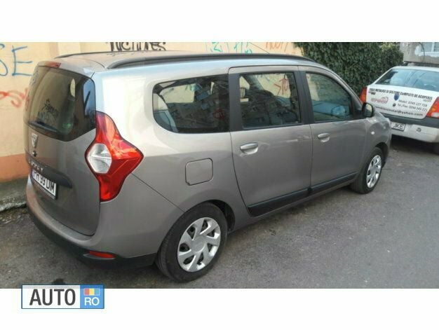 Bej Utilizat 2012 Dacia Lodgy Monovolum | 4.900 EUR (Super Preț) - Imagine 1/3
