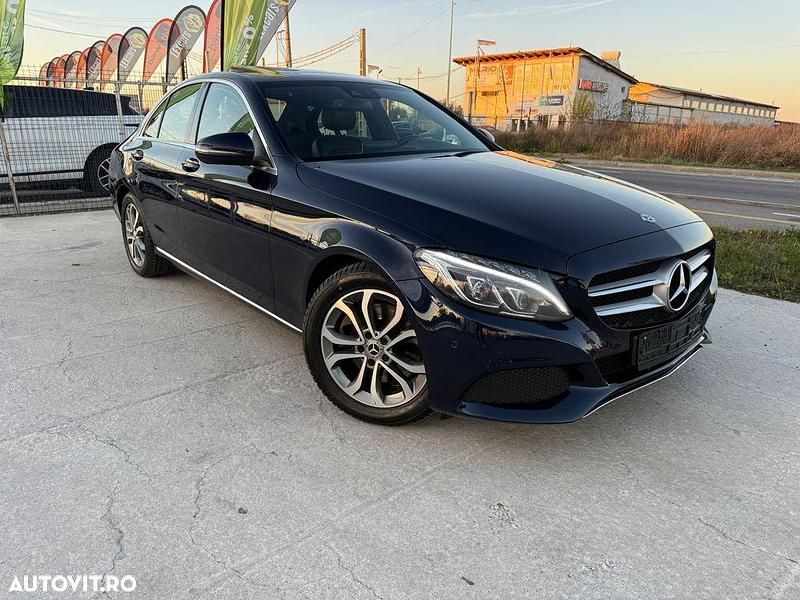 Culoarealbastru Utilizat 2018 Mercedes C300e Berlinǎ | 19.650 EUR - Imagine 1/4