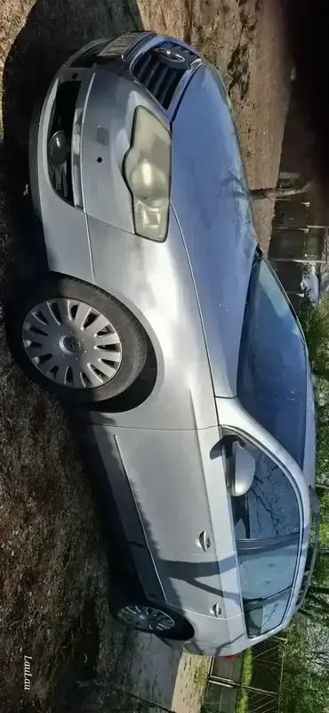 Utilizat 2008 VW Passat Break | 2.300 EUR (Preț bun) - Imagine 1/4