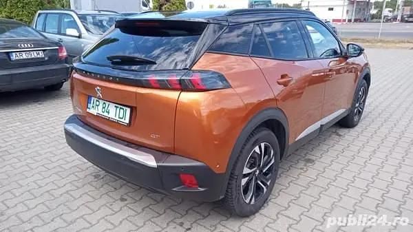 Second-hand Peugeot e-2008 GT 100 kW (136 CP) 2021 Portocaliu SUV