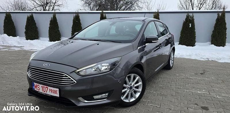 Culoaregri Second-hand 2017 Ford Focus Style Hatchback | 6.599 EUR (Preț bun) - Imagine 1/4