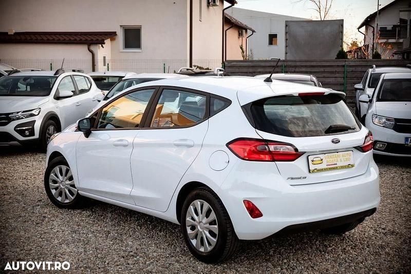 Second-hand Ford Fiesta Trend 75 CP (55 kW) 2023 Culoarealb Hatchback