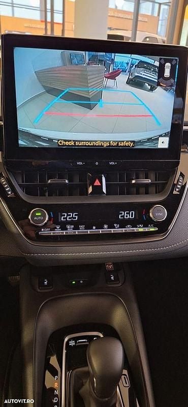 Nouă Toyota Corolla Business Edition 140 CP (102 kW) 2025 Culoarealb Break