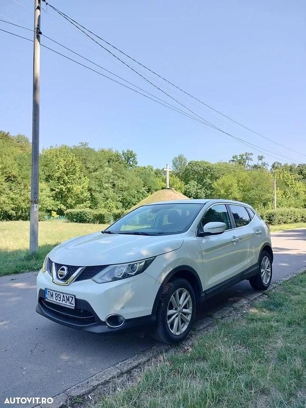 Culoarealb Utilizat 2014 Nissan Qashqai SUV | 9.100 EUR (Preț bun) - Imagine 1/4