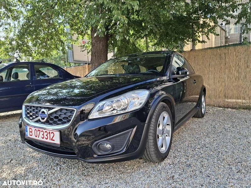 Second-hand Volvo C30 109 CP (80 kW) 2011 Culoarenegru Hatchback