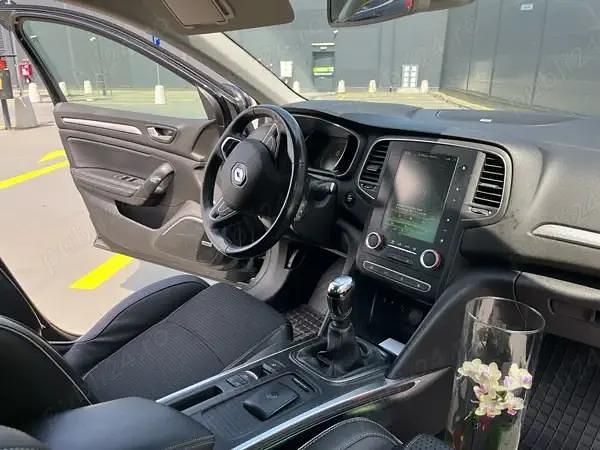 Second-hand Renault Mégane IV Bose Edition 110 CP (80 kW) 2016 Negru Hatchback