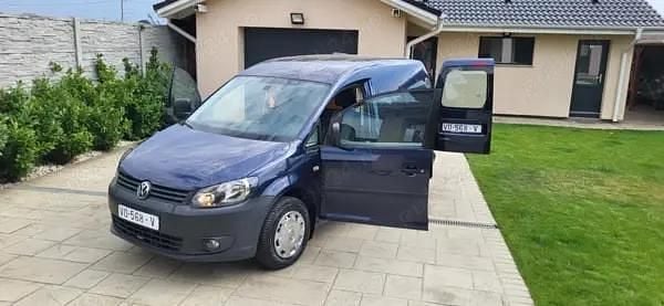 Culoarealte culori Utilizat 2014 VW Caddy Monovolum | 5.499 EUR (Super Preț) - Imagine 1/4