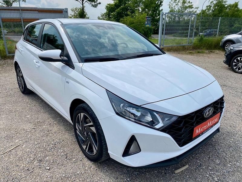 Utilizat 2023 Hyundai i20 | 17.436 EUR (Preț OK) - Imagine 1/1