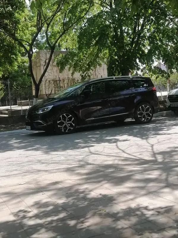 Alte culori Utilizat 2021 Renault Grand Scénic IV Monovolum | 10.999 EUR (Preț bun) - Imagine 1/4