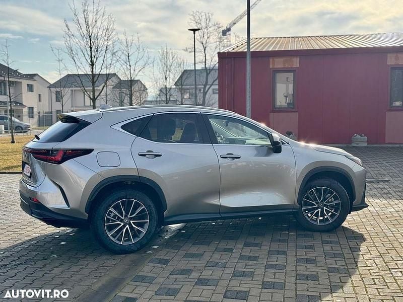 Gri Utilizat 2022 Lexus NX450h+ Executive Line SUV | 49.900 EUR - Imagine 1/4
