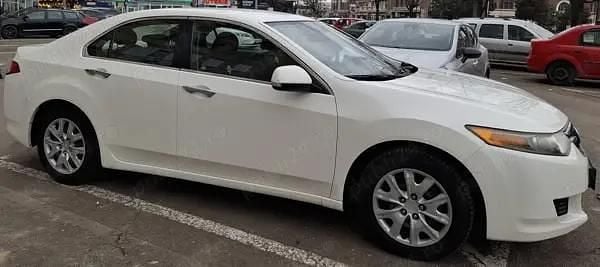 Second-hand Honda Accord 156 CP (114 kW) 2008 Alb Berlinǎ