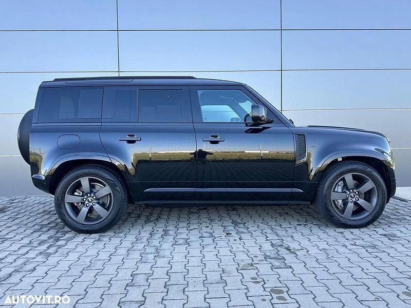 Second-hand Land Rover Defender 300 CP (220 kW) 2024 Culoarenegru SUV