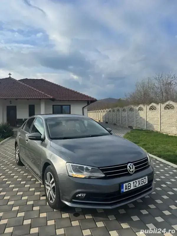 Utilizat 2016 VW Jetta Berlinǎ | 9.800 EUR (Puțin scump) - Imagine 1/4