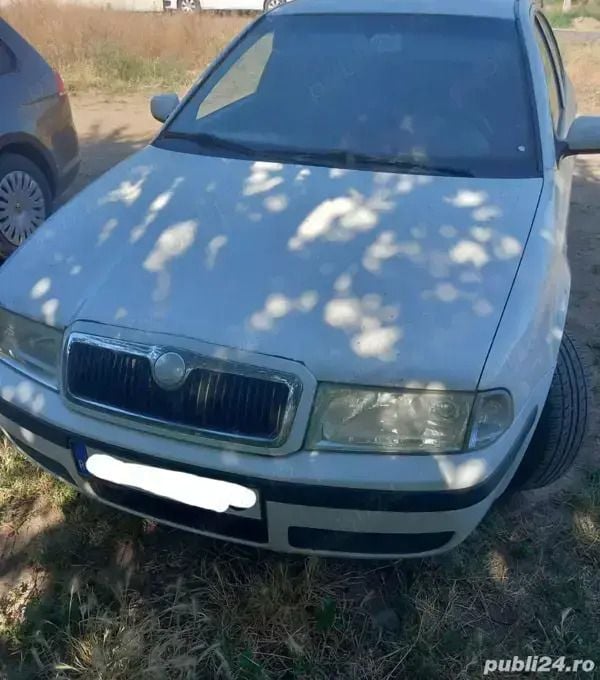 Utilizat 2008 Skoda Octavia Berlinǎ | 2.200 EUR (Preț bun) - Imagine 1/2