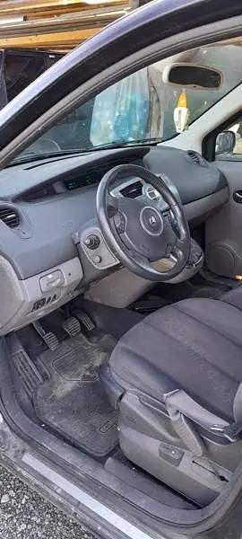 Utilizat 2007 Renault Scénic II Monovolum | 1.050 EUR - Imagine 1/4