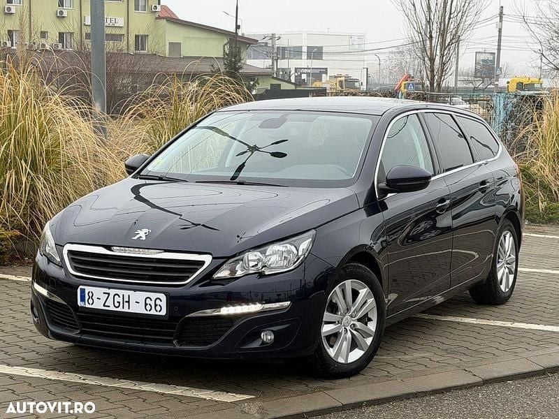 Second-hand Peugeot 308 Business-Line 120 CP (88 kW) 2015 Culoarealbastru Break
